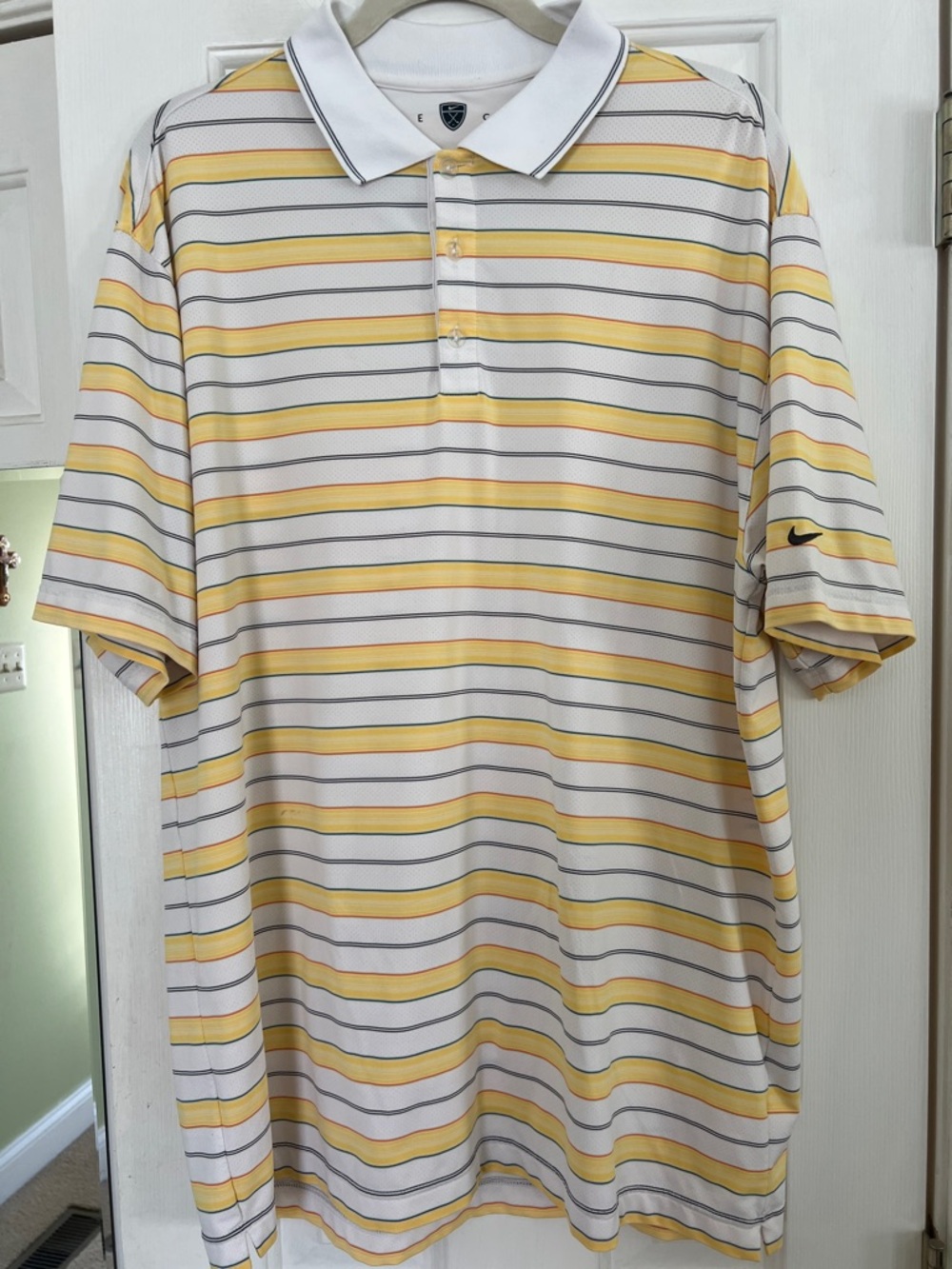 Nike Men’s White, Yellow & Black Striped Performance Golf Polo.Sz-XL.EUC.Dry Fit